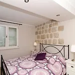 Gaura Apartment