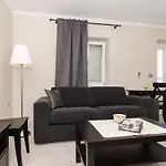 Gaura شقة *