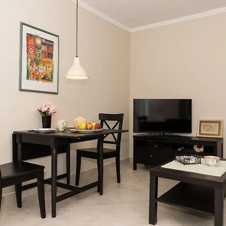 Gaura دوبروفينك